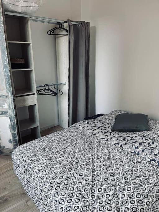 Apartamento Saint Nicaise - Centre Historique De Ruan Exterior foto