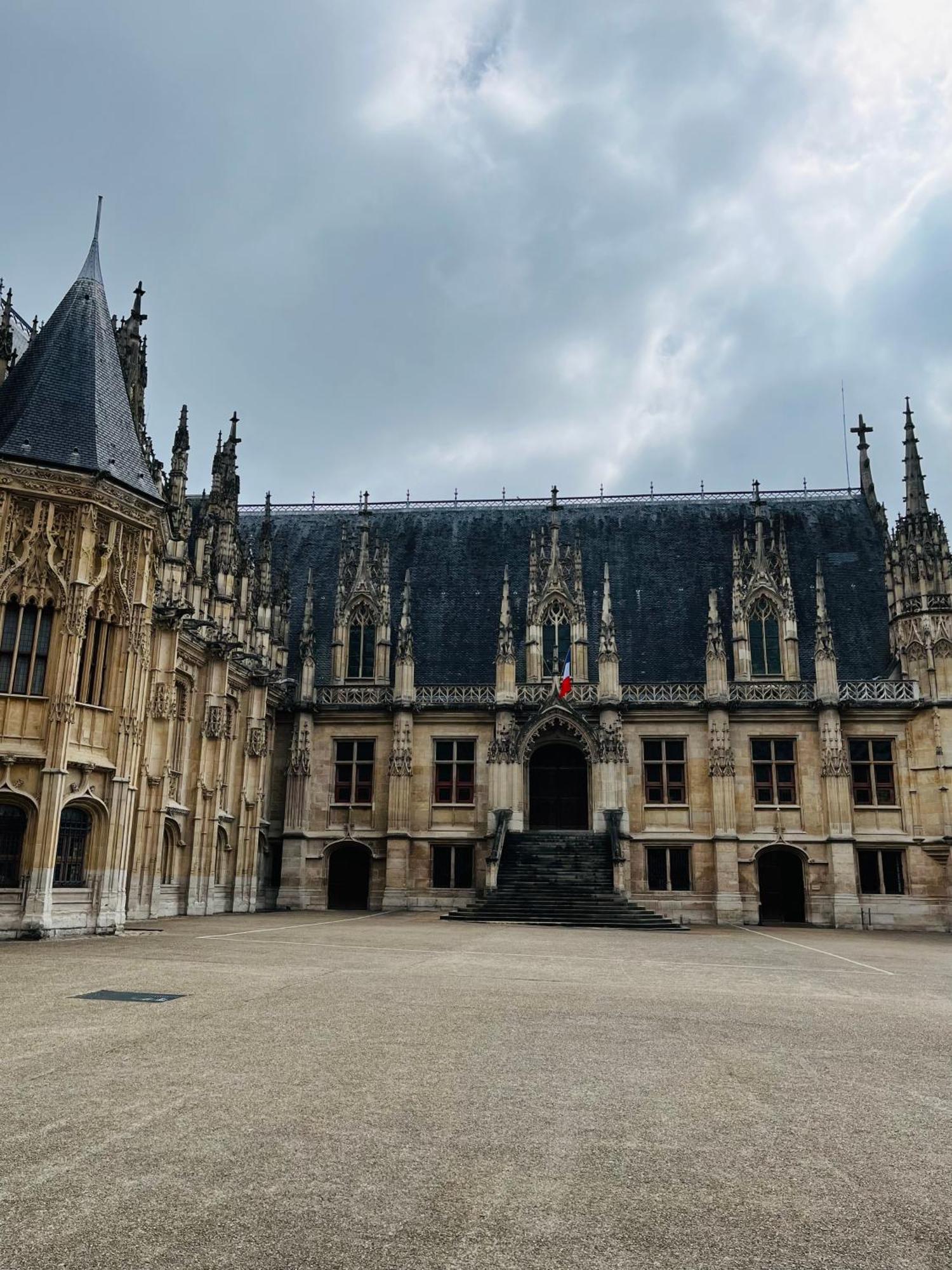 Apartamento Saint Nicaise - Centre Historique De Ruan Exterior foto